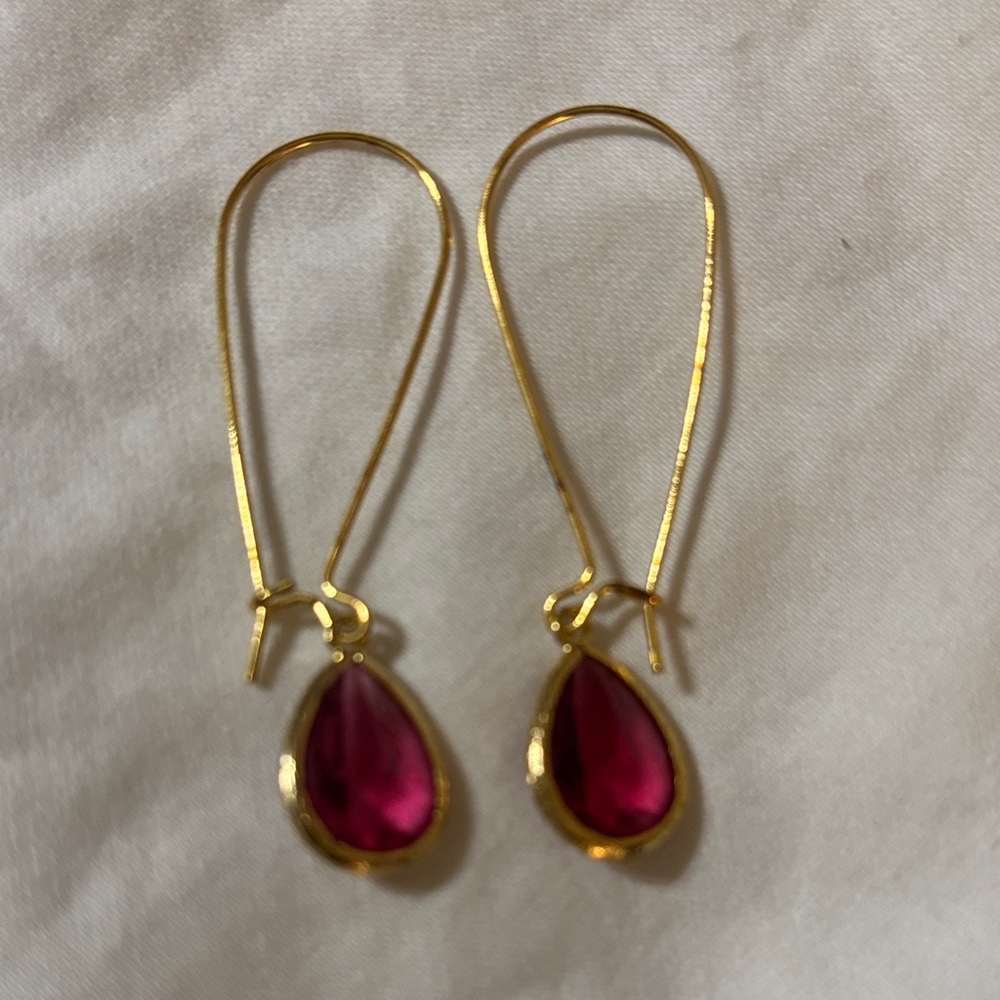 Elegant Gold and Pink Teardrop Earrings
